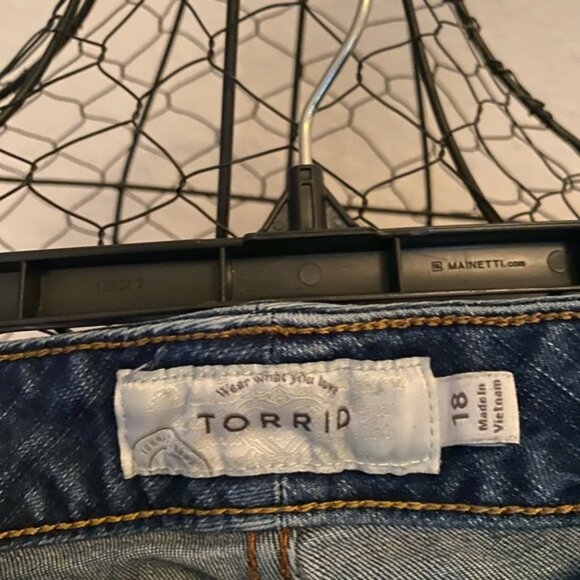 Torrid boyfriend jeans size 18 - Picture 2 of 3
